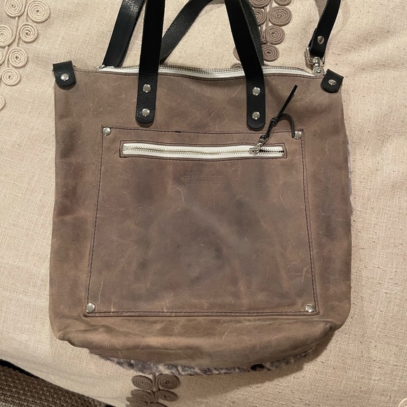 Jill’s Homestead- Midwestern Tote - Picture 4 of 6